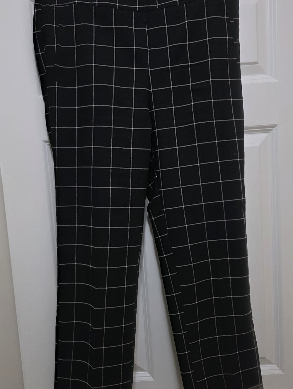 Nicole Miller Black Windowpane Cropped Pants